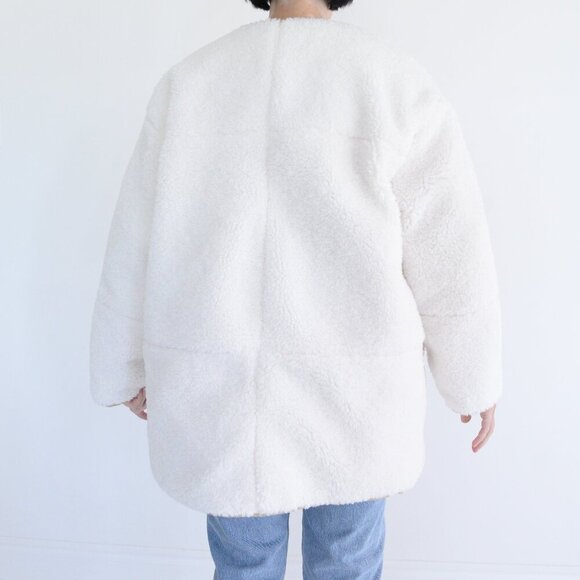 Levi's Marlowe Oversized Cream & Tan Reversible Sherpa Quilted Jacket  XS - Picture 3 of 14